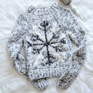 [EXPRESS] Chunky Snowflake Sweater